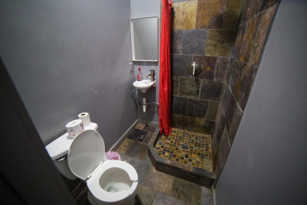 Explore Hotel And Hostel Union City Buitenkant foto